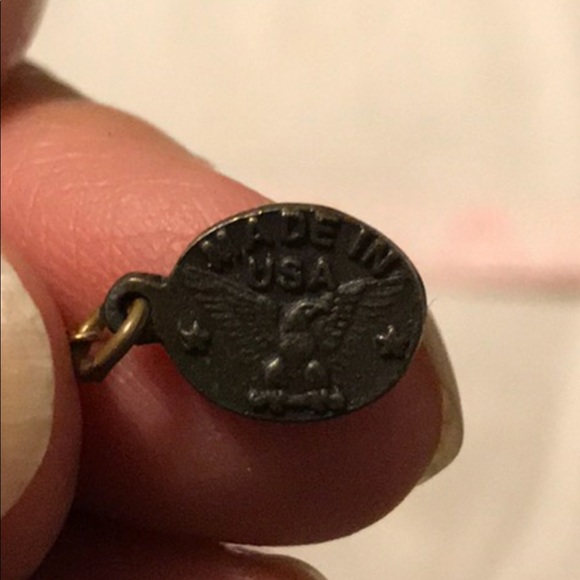 Anne Koplik designs pendant necklace - Picture 8 of 8